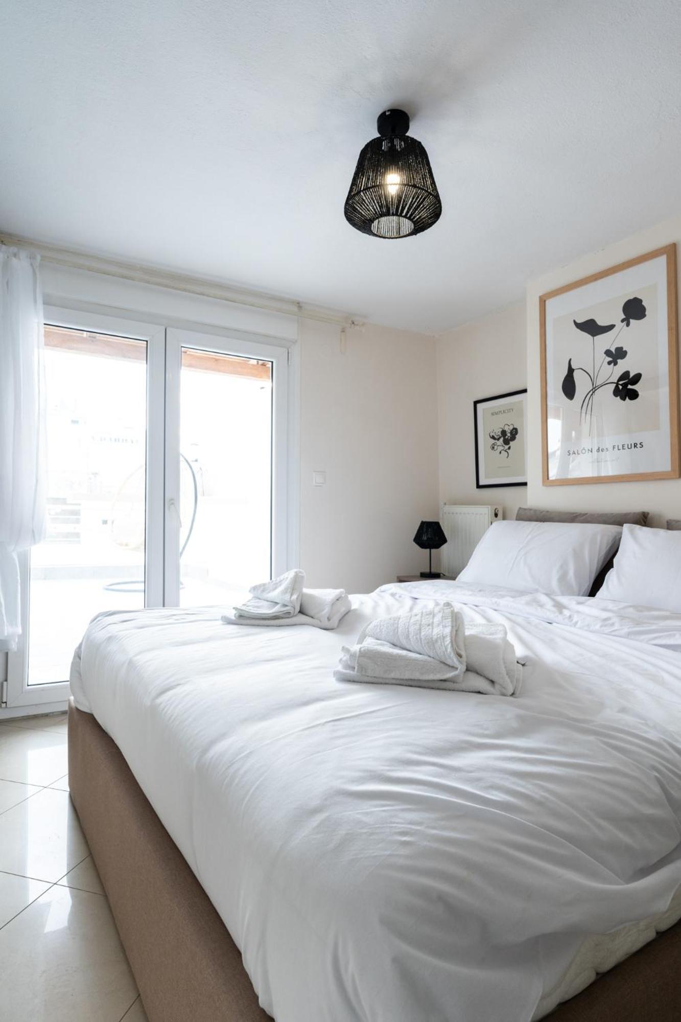 Pomegranate Luxury Penthouse Maisonette With Beautiful Terrace & Free Parking By Binobi ! Salonic Exterior foto